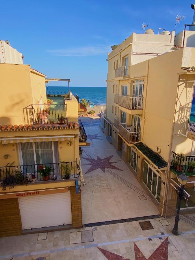 Alojamiento En La Carihuela-Costa Del Sol 托雷莫利诺斯 外观 照片